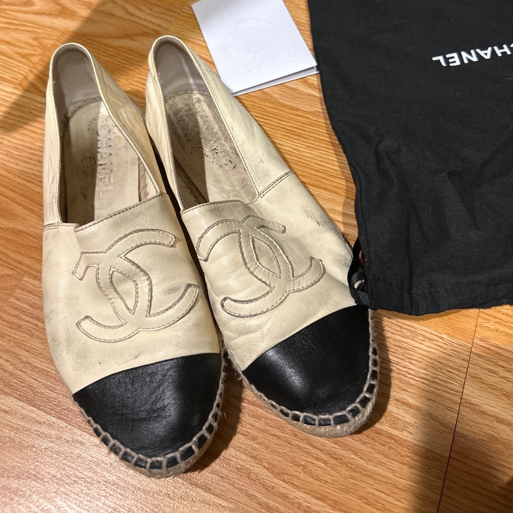 Two tone Chanel Espadrille flat